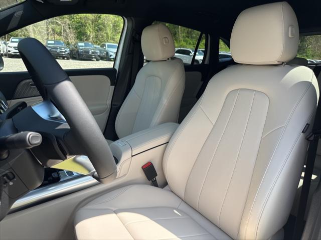 new 2025 Mercedes-Benz GLA 250 car, priced at $48,795