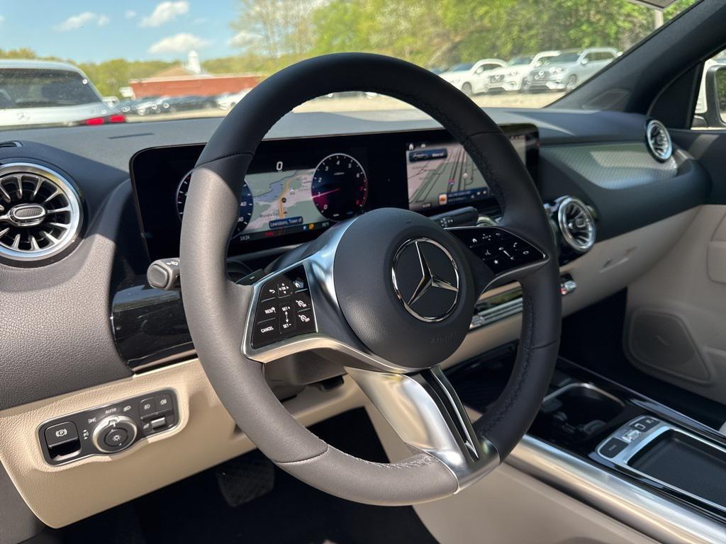 new 2025 Mercedes-Benz GLA 250 car, priced at $48,795