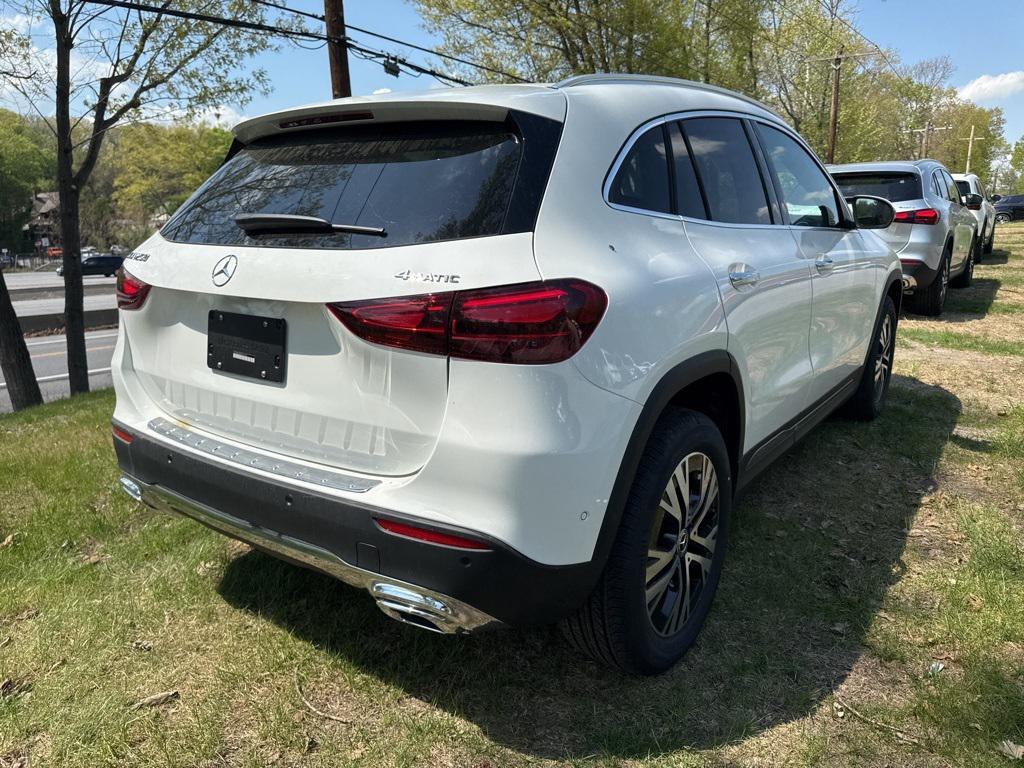 new 2025 Mercedes-Benz GLA 250 car, priced at $48,795