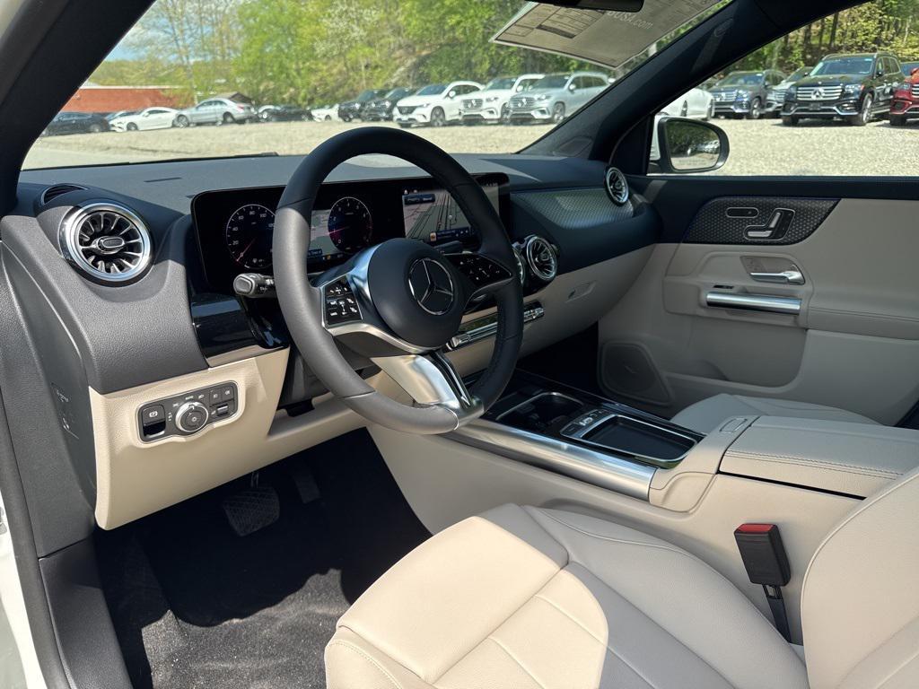 new 2025 Mercedes-Benz GLA 250 car, priced at $48,795