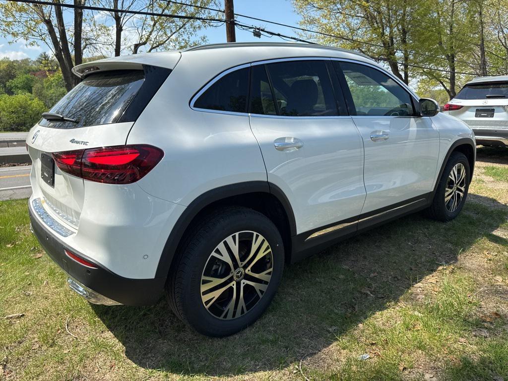 new 2025 Mercedes-Benz GLA 250 car, priced at $48,795