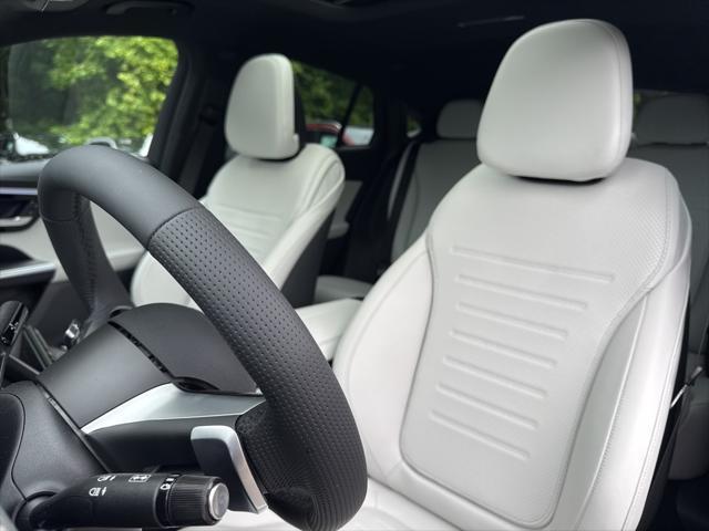 new 2025 Mercedes-Benz GLC 300 car, priced at $66,515