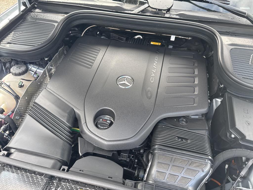 new 2026 Mercedes-Benz GLS 450 car, priced at $97,035