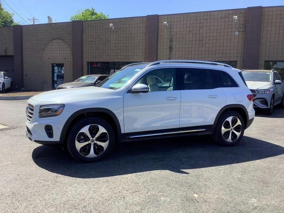 new 2024 Mercedes-Benz GLB 250 car, priced at $53,785