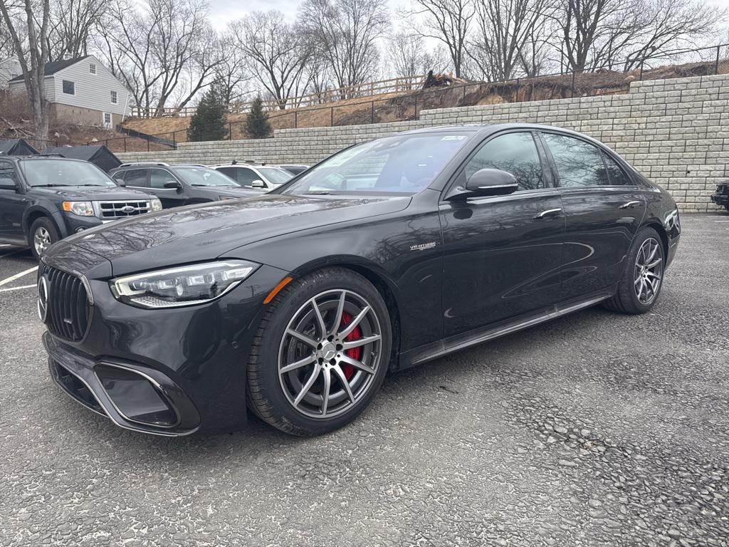 new 2025 Mercedes-Benz AMG S 63 E car, priced at $209,600