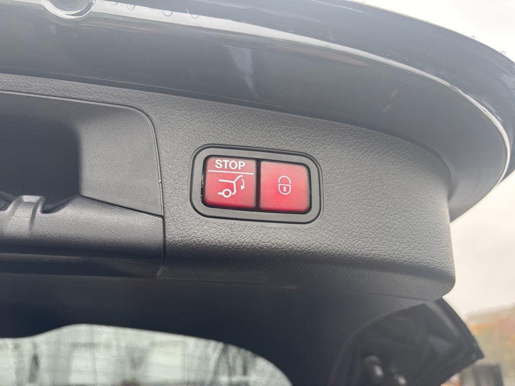 used 2025 Mercedes-Benz GLA 250 car, priced at $43,399