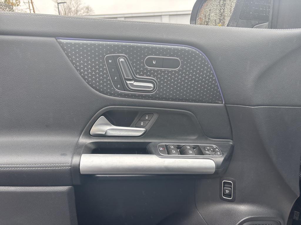 used 2025 Mercedes-Benz GLA 250 car, priced at $43,399