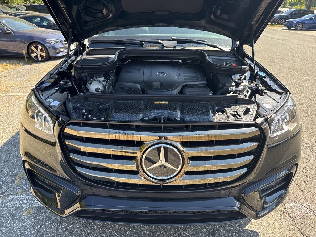 new 2026 Mercedes-Benz GLS 450 car, priced at $96,995