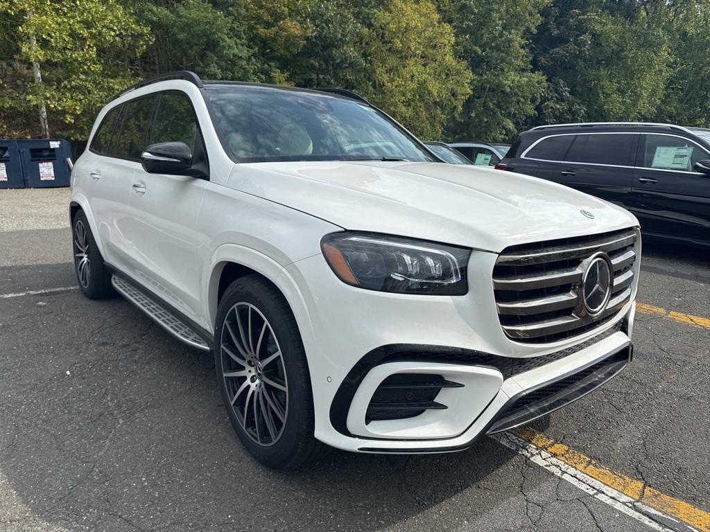 new 2026 Mercedes-Benz GLS 580 car, priced at $120,285