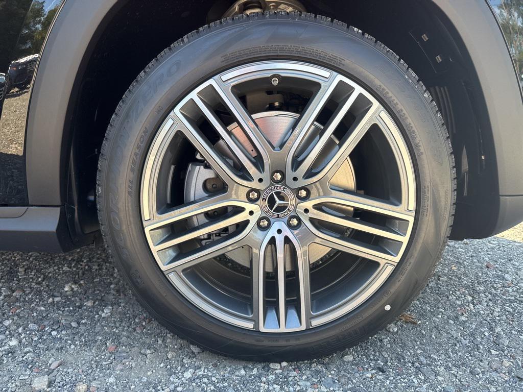new 2026 Mercedes-Benz GLS 450 car, priced at $93,150