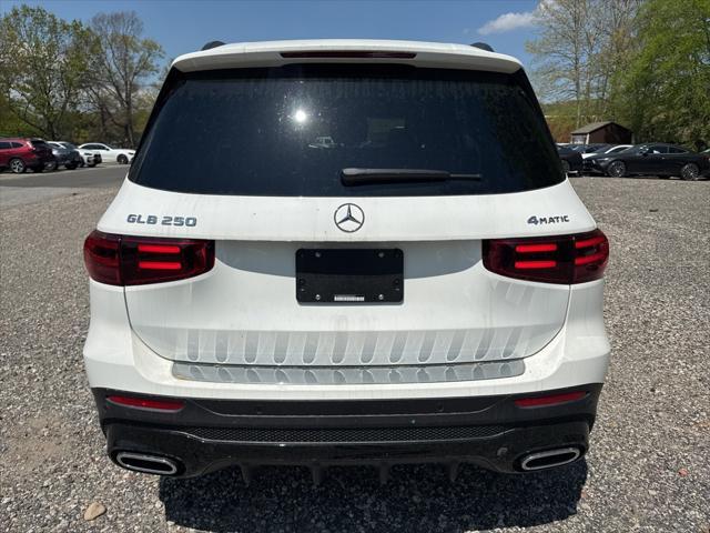 new 2025 Mercedes-Benz GLB 250 car, priced at $54,840