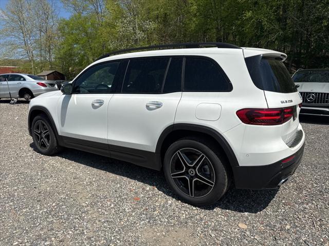 new 2025 Mercedes-Benz GLB 250 car, priced at $54,840