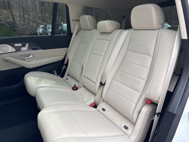 new 2025 Mercedes-Benz GLS 450 car, priced at $98,125