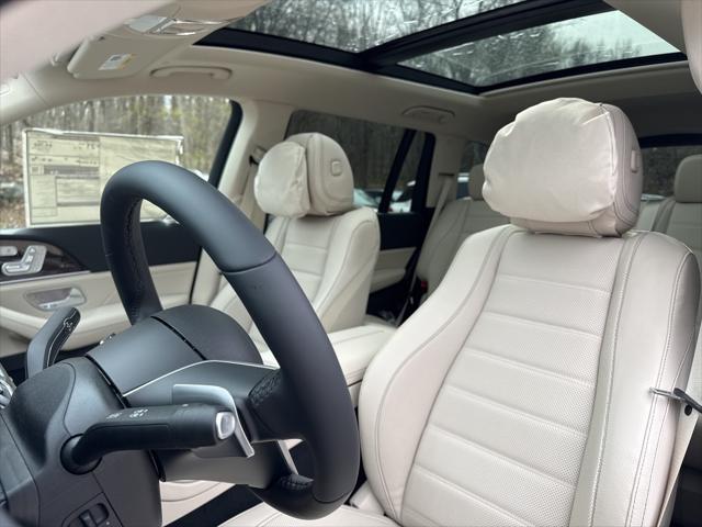 new 2025 Mercedes-Benz GLS 450 car, priced at $98,125