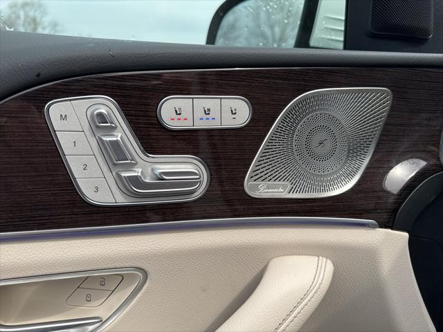 new 2025 Mercedes-Benz GLS 450 car, priced at $98,125