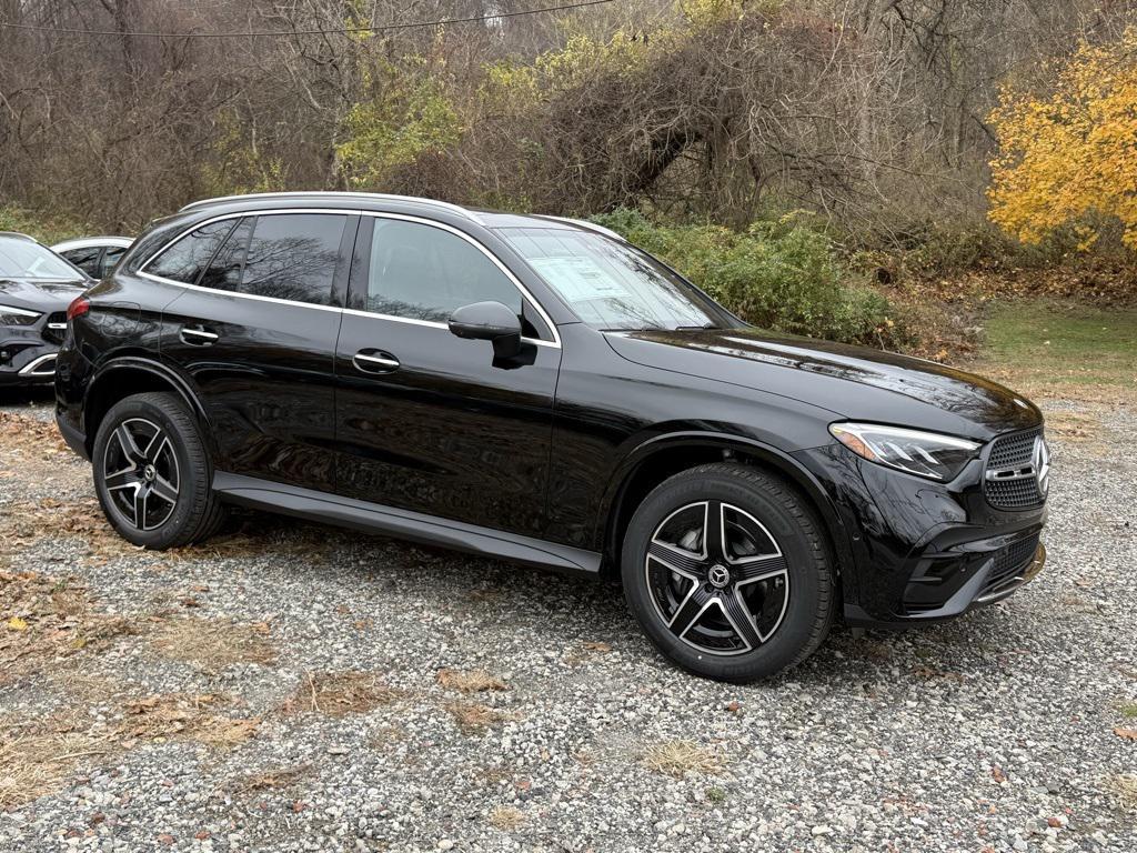 new 2026 Mercedes-Benz GLC 300 car, priced at $58,870