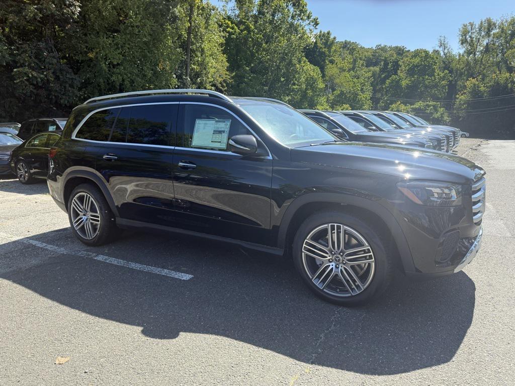 new 2026 Mercedes-Benz GLS 450 car, priced at $93,150