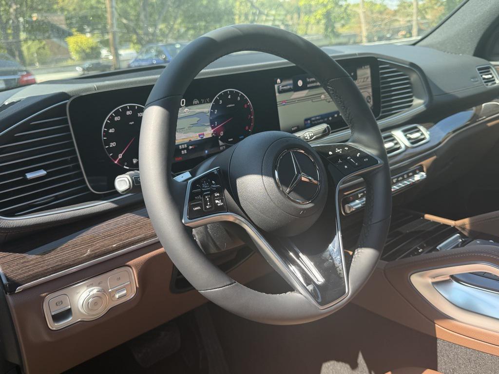 new 2026 Mercedes-Benz GLS 450 car, priced at $93,150