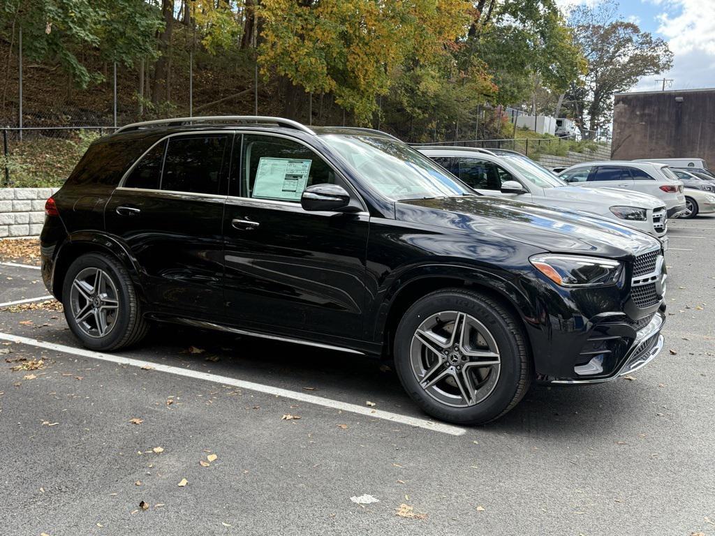 new 2026 Mercedes-Benz GLE 450 car, priced at $77,505
