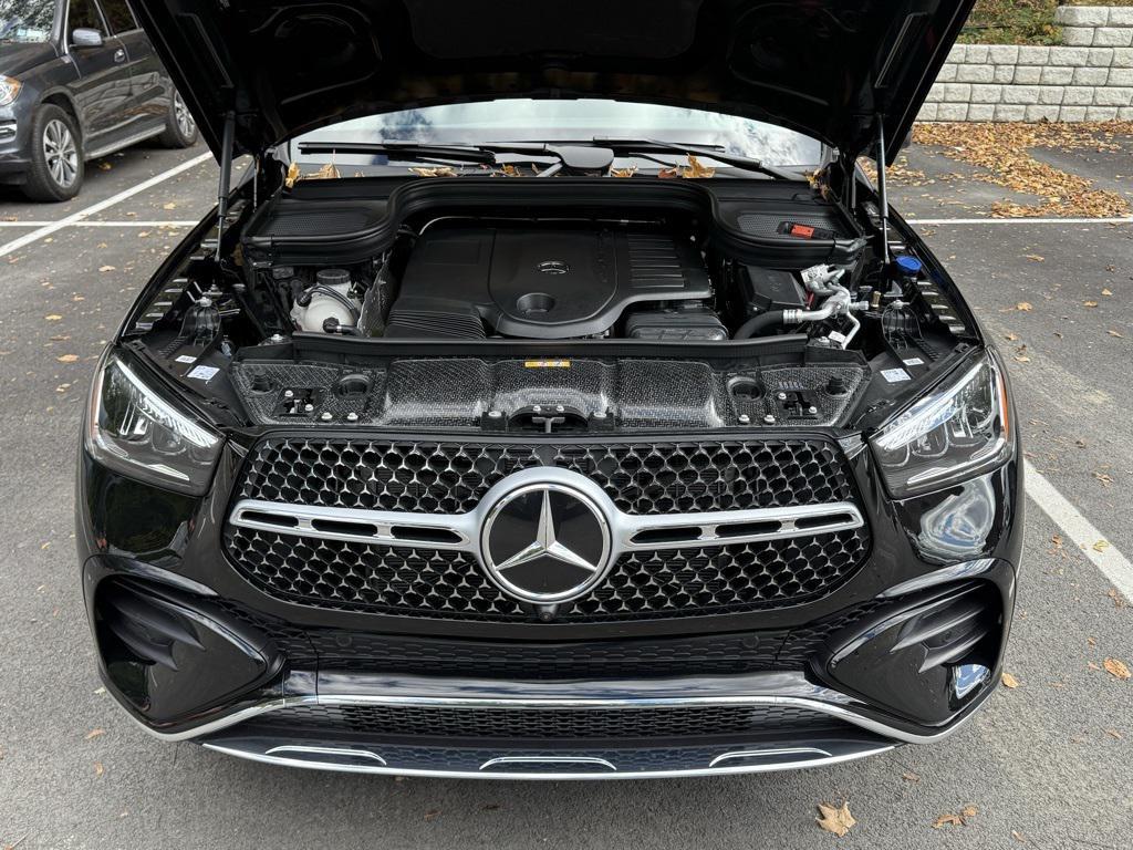 new 2026 Mercedes-Benz GLE 450 car, priced at $77,505