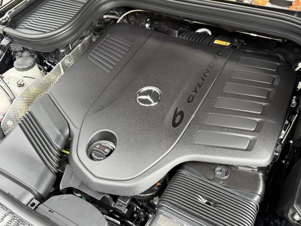 new 2026 Mercedes-Benz GLE 450 car, priced at $77,505