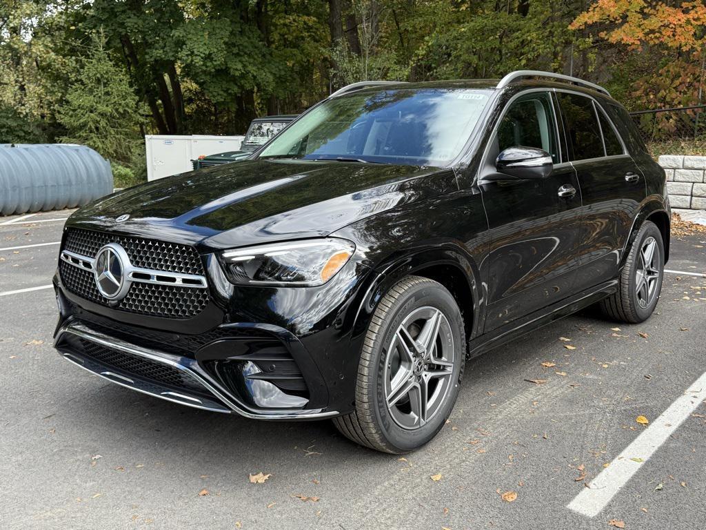 new 2026 Mercedes-Benz GLE 450 car, priced at $77,505