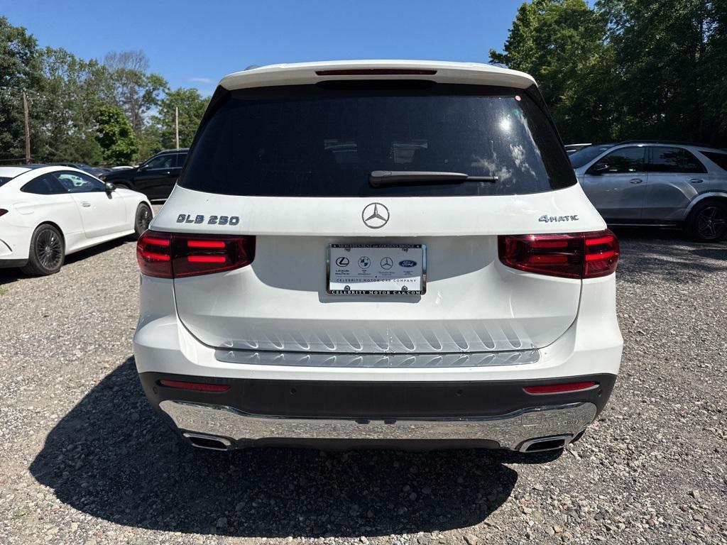 new 2025 Mercedes-Benz GLB 250 car, priced at $49,595