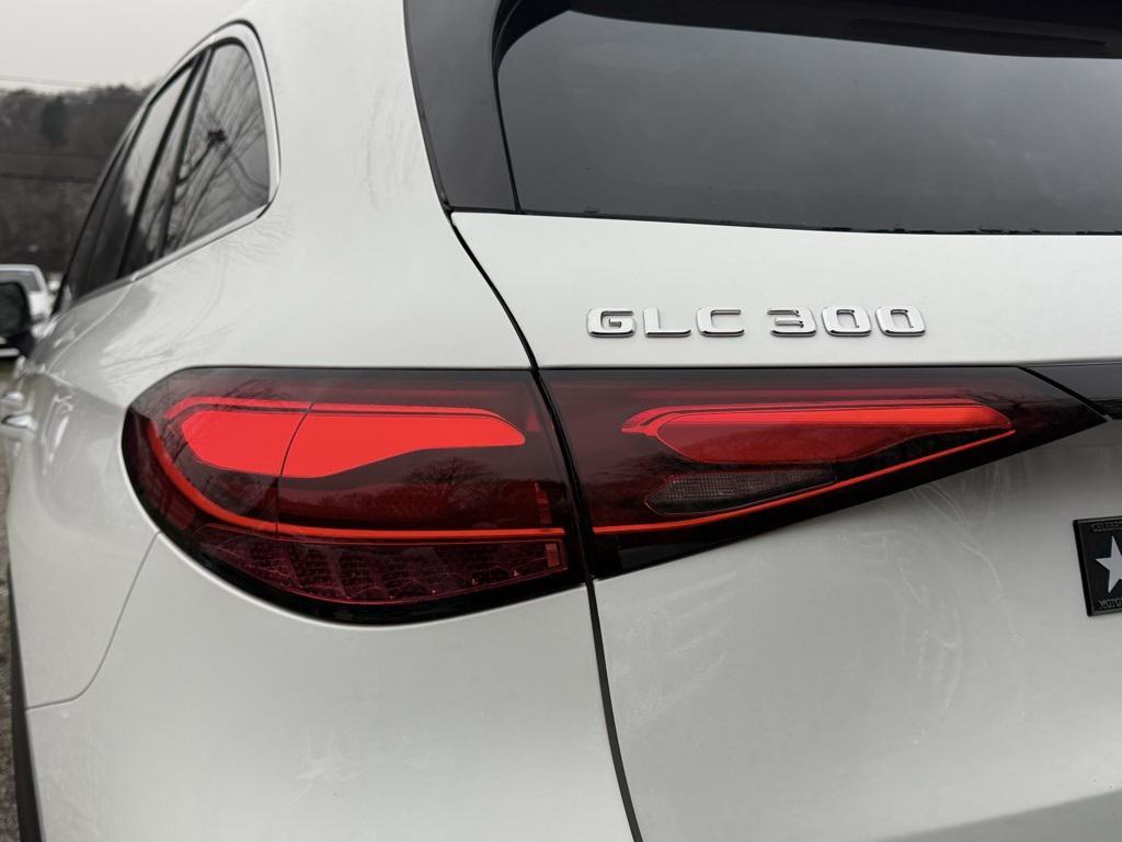 new 2026 Mercedes-Benz GLC 300 car, priced at $57,085