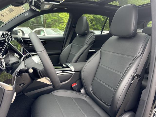 new 2025 Mercedes-Benz GLC 300 car, priced at $54,955