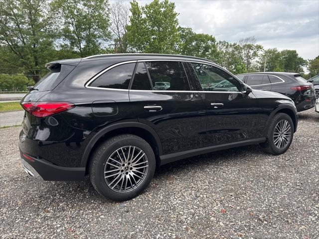new 2025 Mercedes-Benz GLC 300 car, priced at $54,955