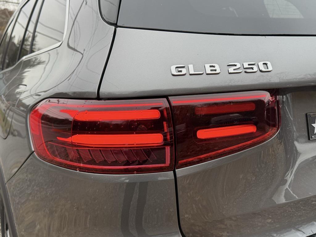 new 2026 Mercedes-Benz GLB 250 car, priced at $53,465