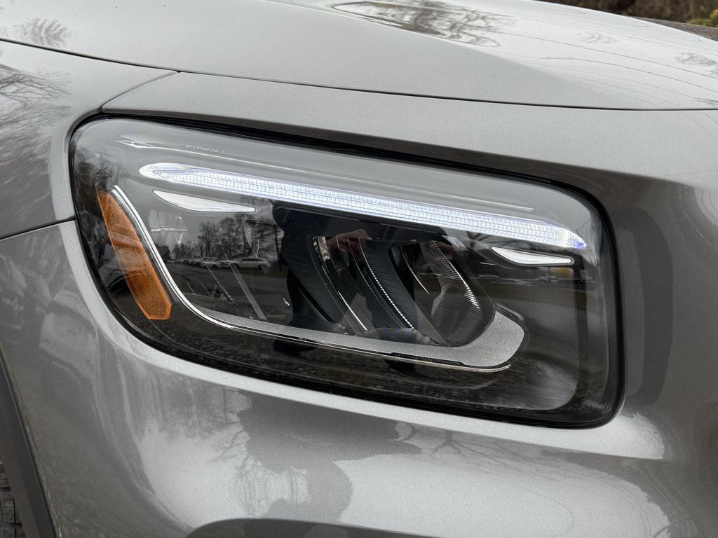 new 2026 Mercedes-Benz GLB 250 car, priced at $53,465