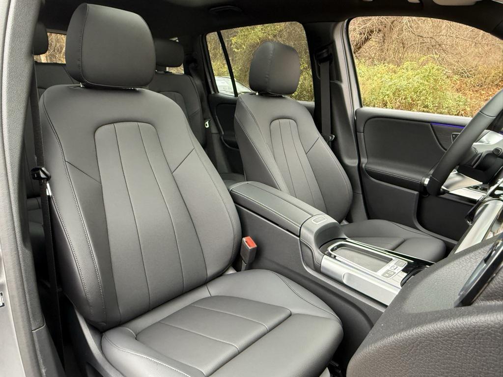 new 2026 Mercedes-Benz GLB 250 car, priced at $53,465