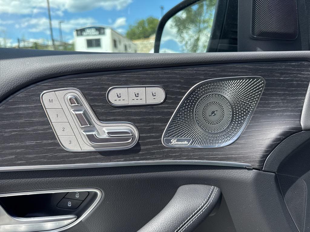 new 2025 Mercedes-Benz GLS 450 car, priced at $97,665