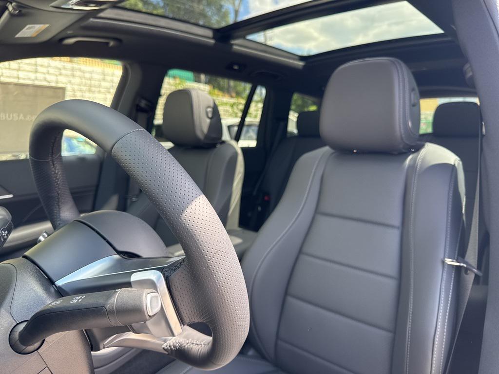 new 2025 Mercedes-Benz GLS 450 car, priced at $97,665