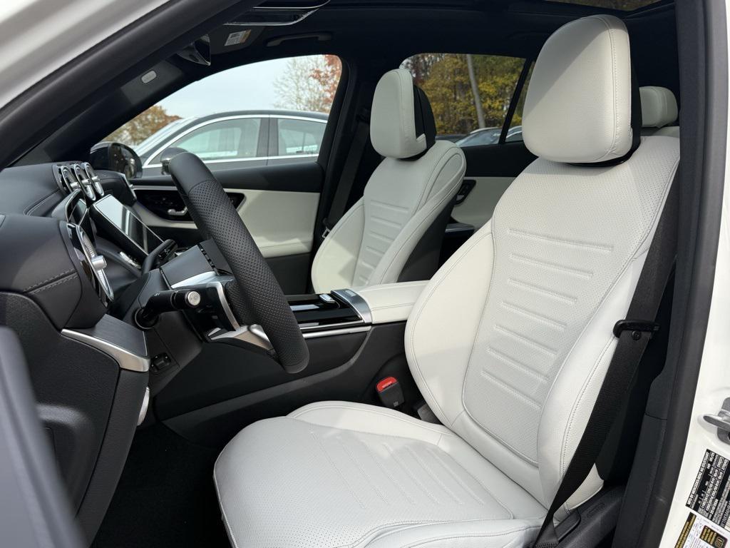 new 2026 Mercedes-Benz GLC 300 car, priced at $60,735