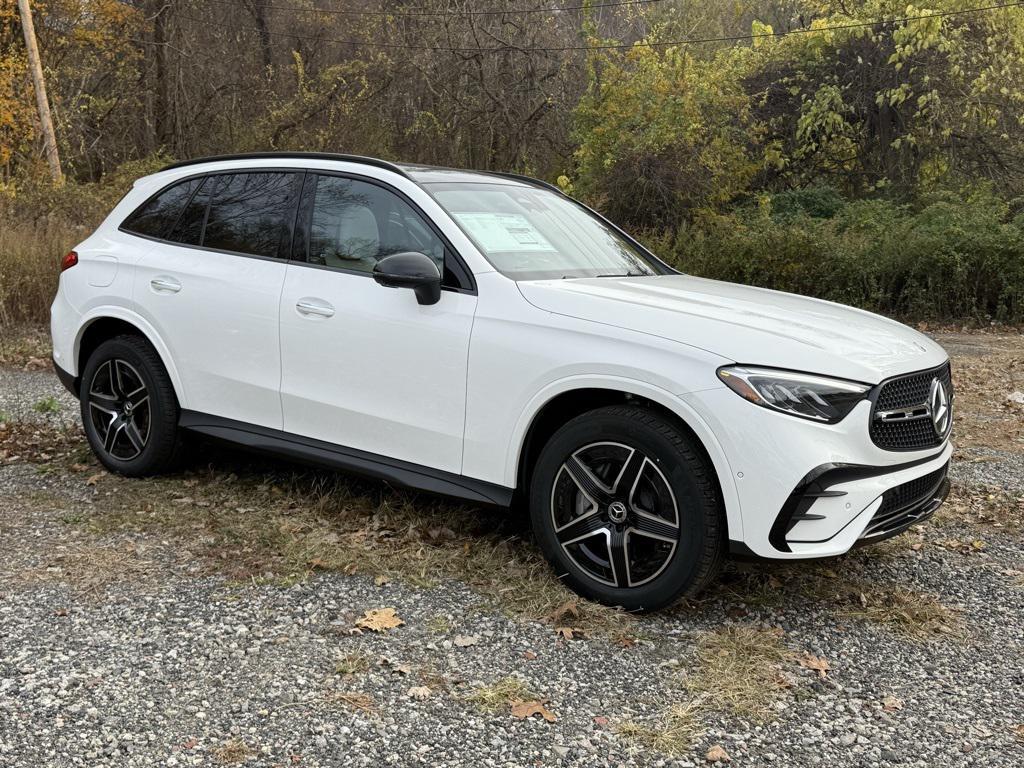 new 2026 Mercedes-Benz GLC 300 car, priced at $60,735