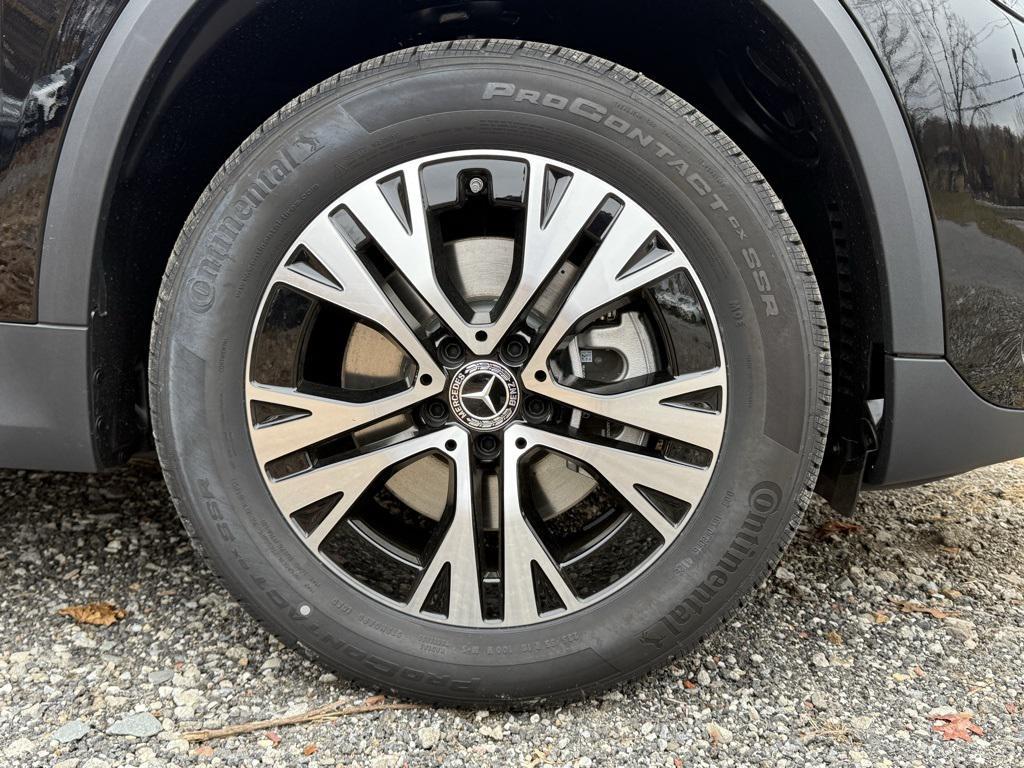 new 2026 Mercedes-Benz GLA 250 car, priced at $45,250