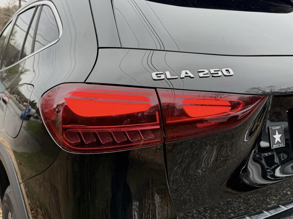 new 2026 Mercedes-Benz GLA 250 car, priced at $45,250