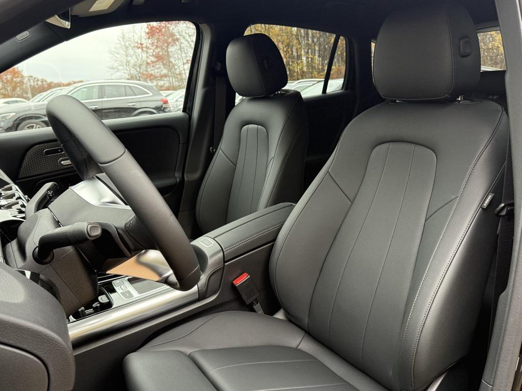 new 2026 Mercedes-Benz GLA 250 car, priced at $45,250