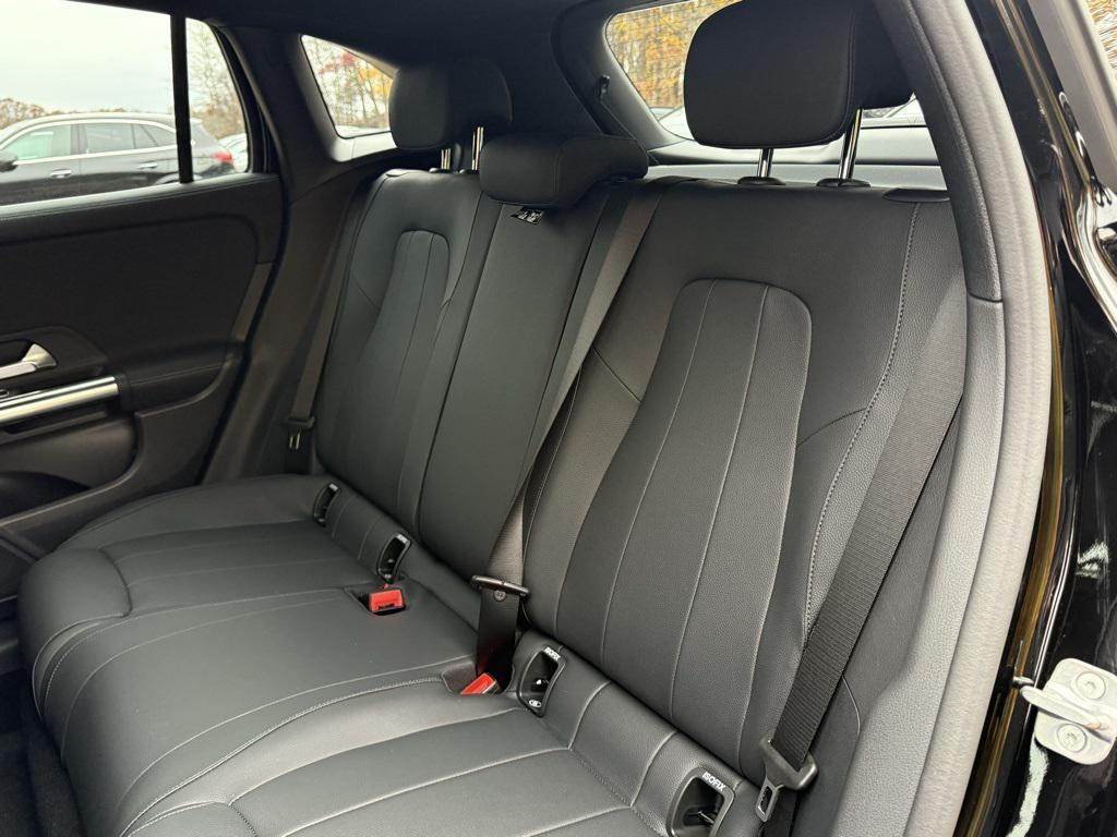 new 2026 Mercedes-Benz GLA 250 car, priced at $45,250