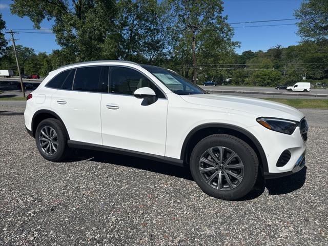 new 2025 Mercedes-Benz GLC 300 car, priced at $54,185