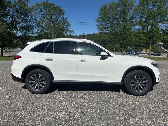 new 2025 Mercedes-Benz GLC 300 car, priced at $54,185