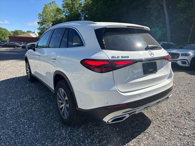 new 2025 Mercedes-Benz GLC 300 car, priced at $54,185