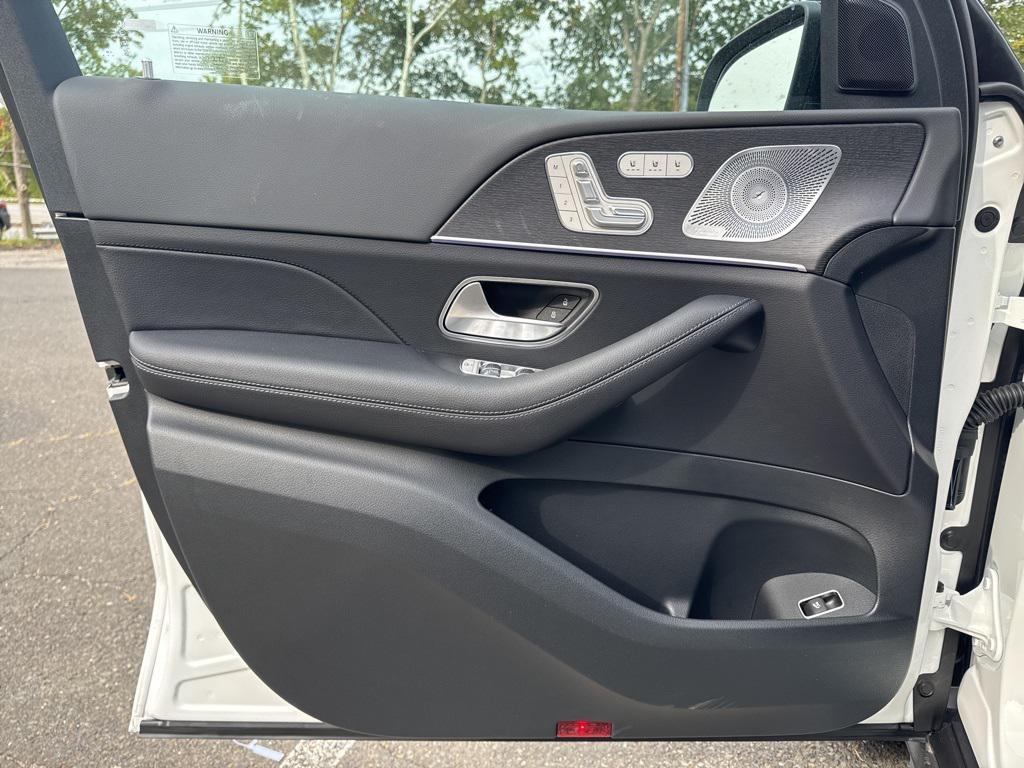 new 2026 Mercedes-Benz GLS 450 car, priced at $97,430