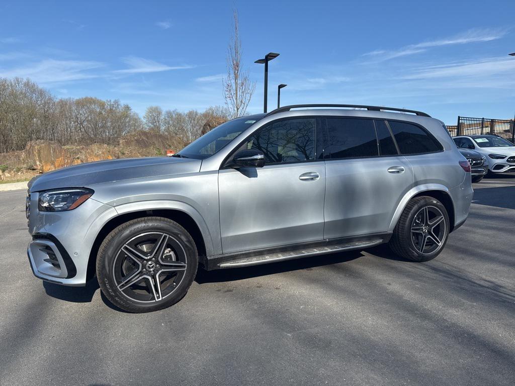 new 2025 Mercedes-Benz GLS 450 car, priced at $95,865