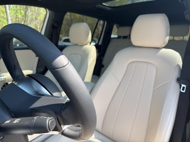 new 2025 Mercedes-Benz EQB 300 car, priced at $64,495