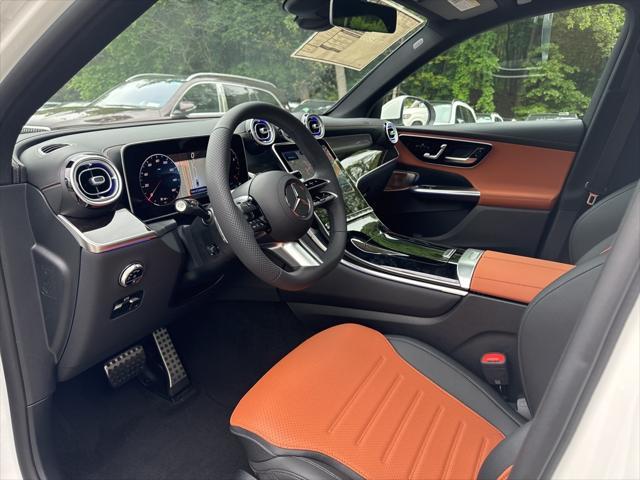 new 2025 Mercedes-Benz GLC 300 car, priced at $60,005