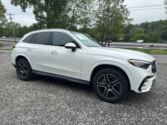 new 2025 Mercedes-Benz GLC 300 car, priced at $60,005