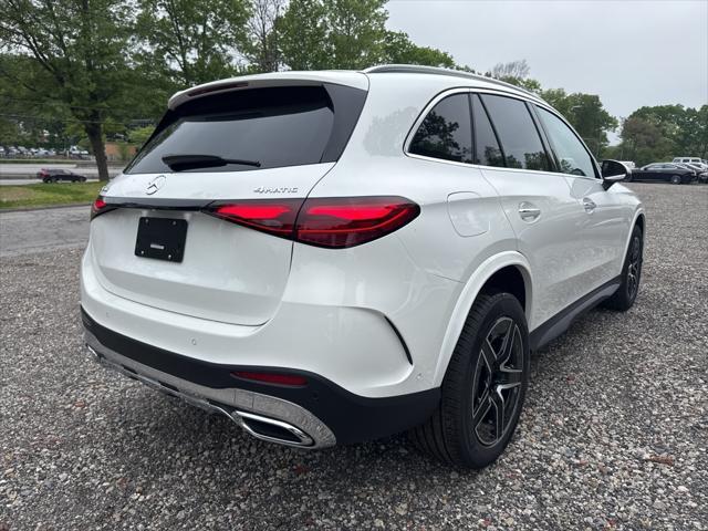 new 2025 Mercedes-Benz GLC 300 car, priced at $60,005
